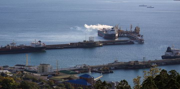 Russia vows to investigate suspected Black Sea oil spill