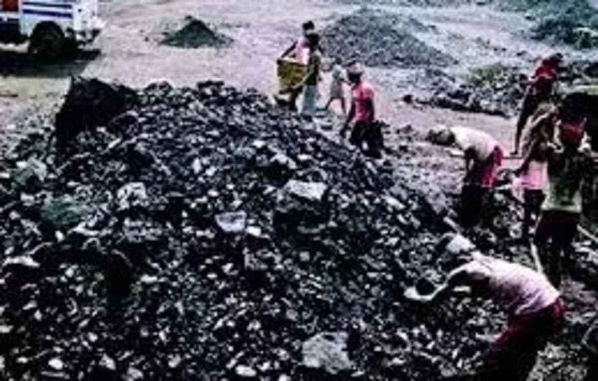 NGT fines NCL Rs 10 cr for unscientific storing of 1.5 lakh tonnes coal in UP, ET EnergyWorld