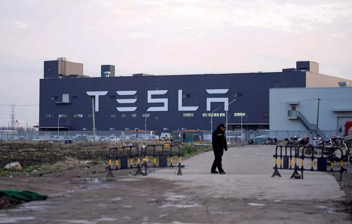 Tesla offers China-made electric vehicles for sale in Canada, ET EnergyWorld
