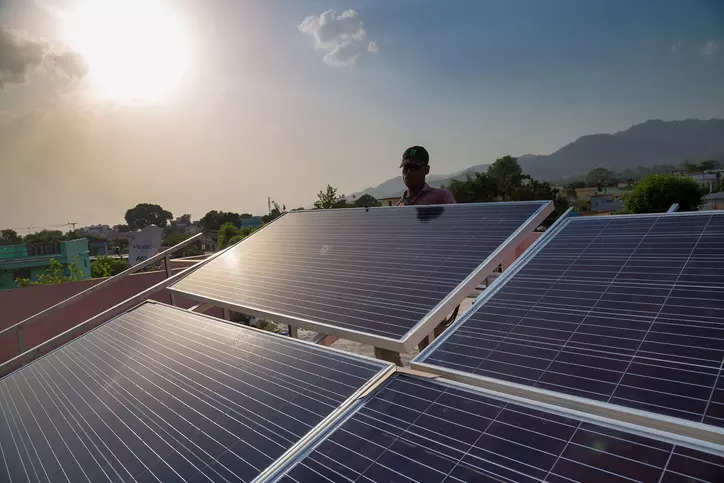 Realty firm Gaurs Group sets up 15 MW solar power plant near Gwalior at Rs 80 cr, ET EnergyWorld