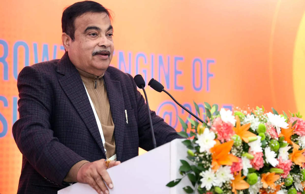 Gadkari proposes use of non-functional coal mines in Vidarbha for coal gasification projects, ET EnergyWorld