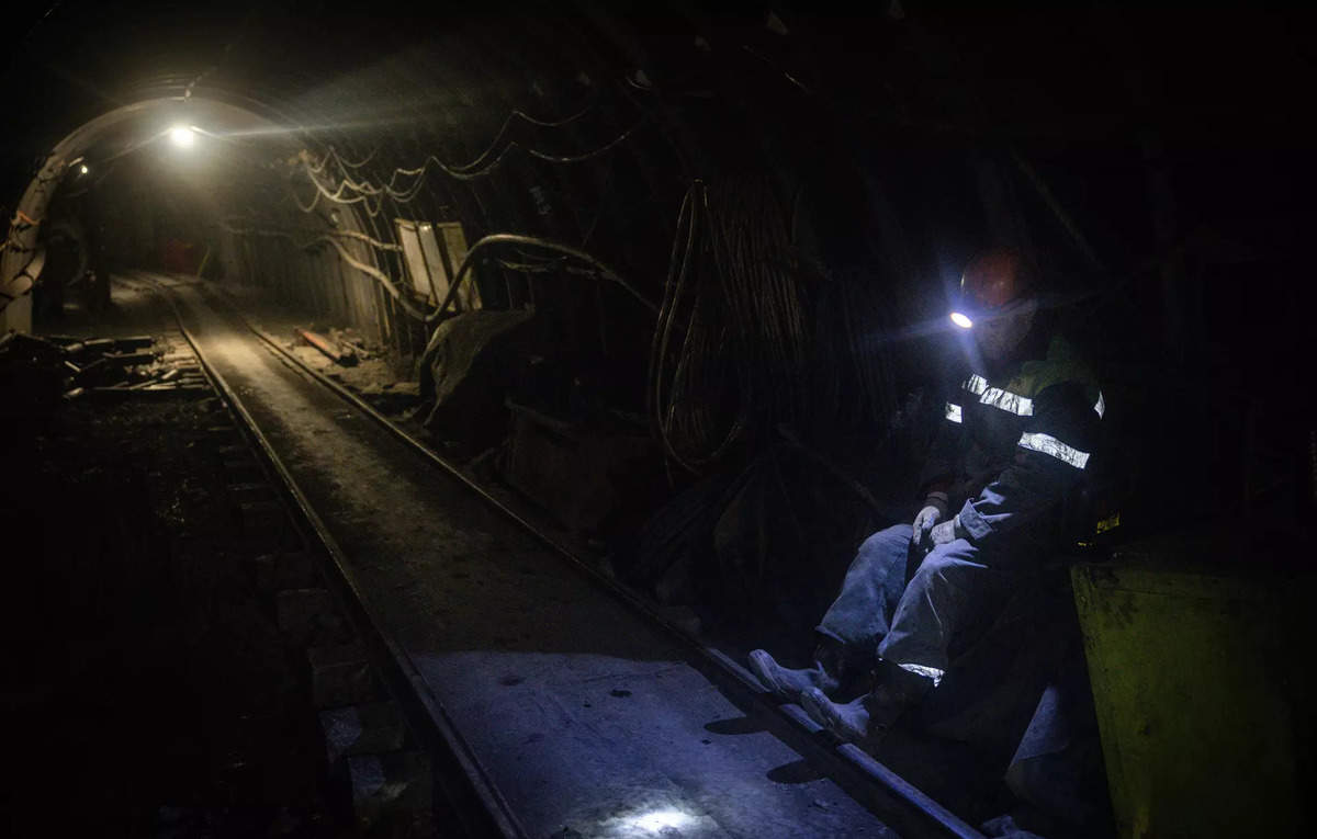 Three feared dead as portion of abandoned coal mine caves in, ET EnergyWorld