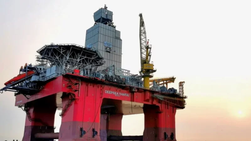 Deepwater rig market stirs as buyers prepare to pounce for high-spec semisubs