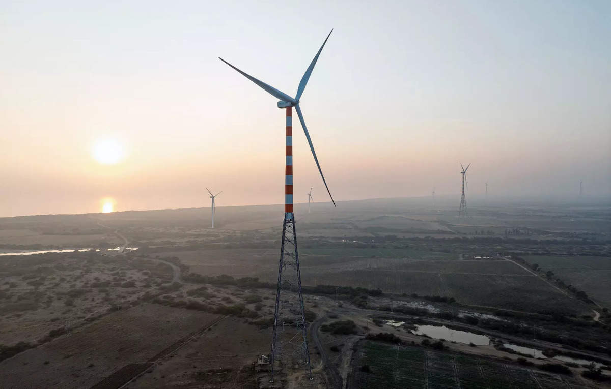 JSW Energy arm signs pact with Reliance Power to acquire 45 MW wind project for Rs 132 cr, ET EnergyWorld