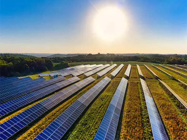Karnataka, Gujarat surpass Maharashtra for effective integration of green energy in power sector, ET EnergyWorld