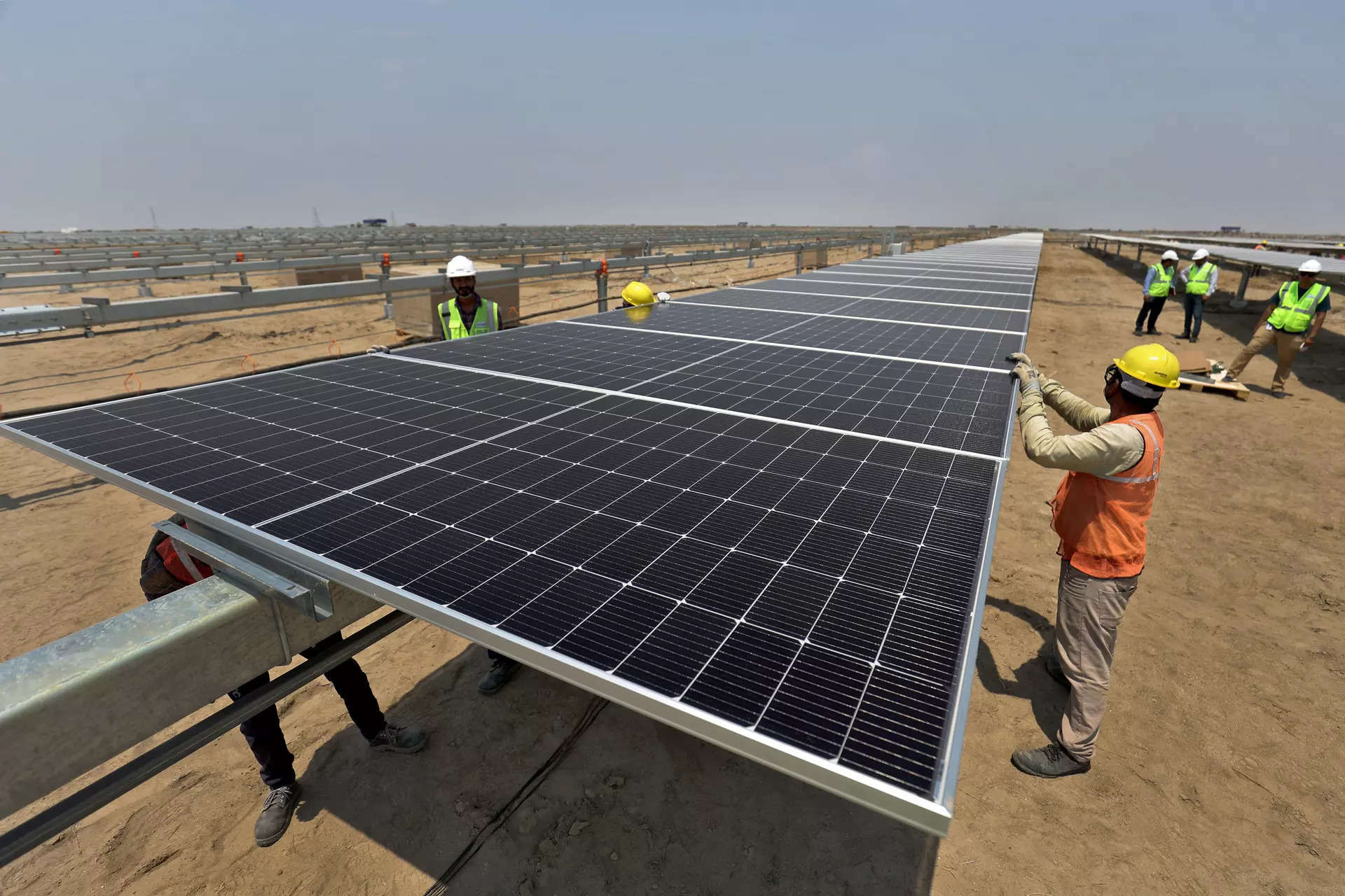 CESC acquires company engaged in under-construction 300 MW solar park in Rajasthan, ET EnergyWorld